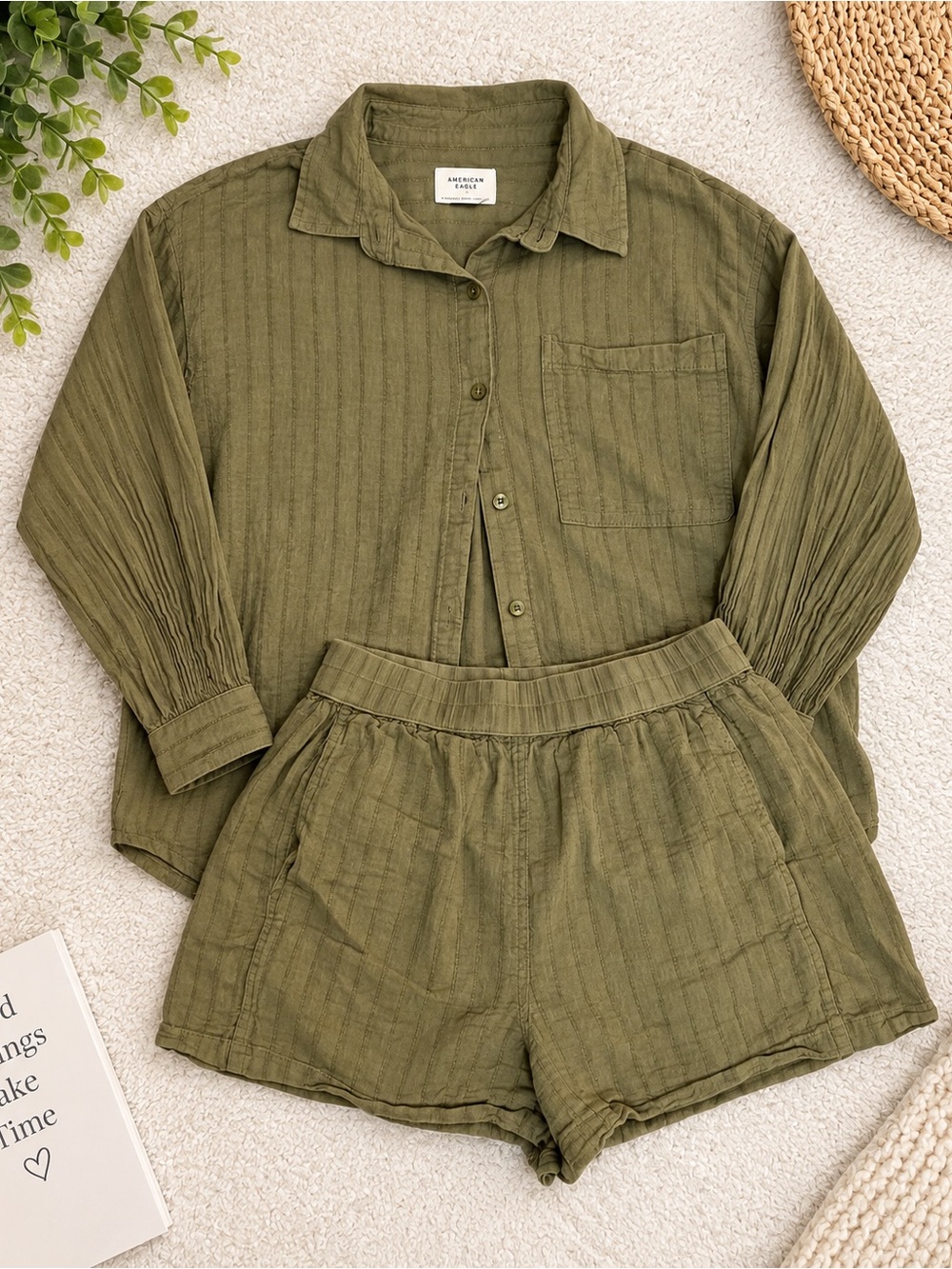 American Eagle Olive Green Textured Button-Up Shirt & Shorts Set Size Medium